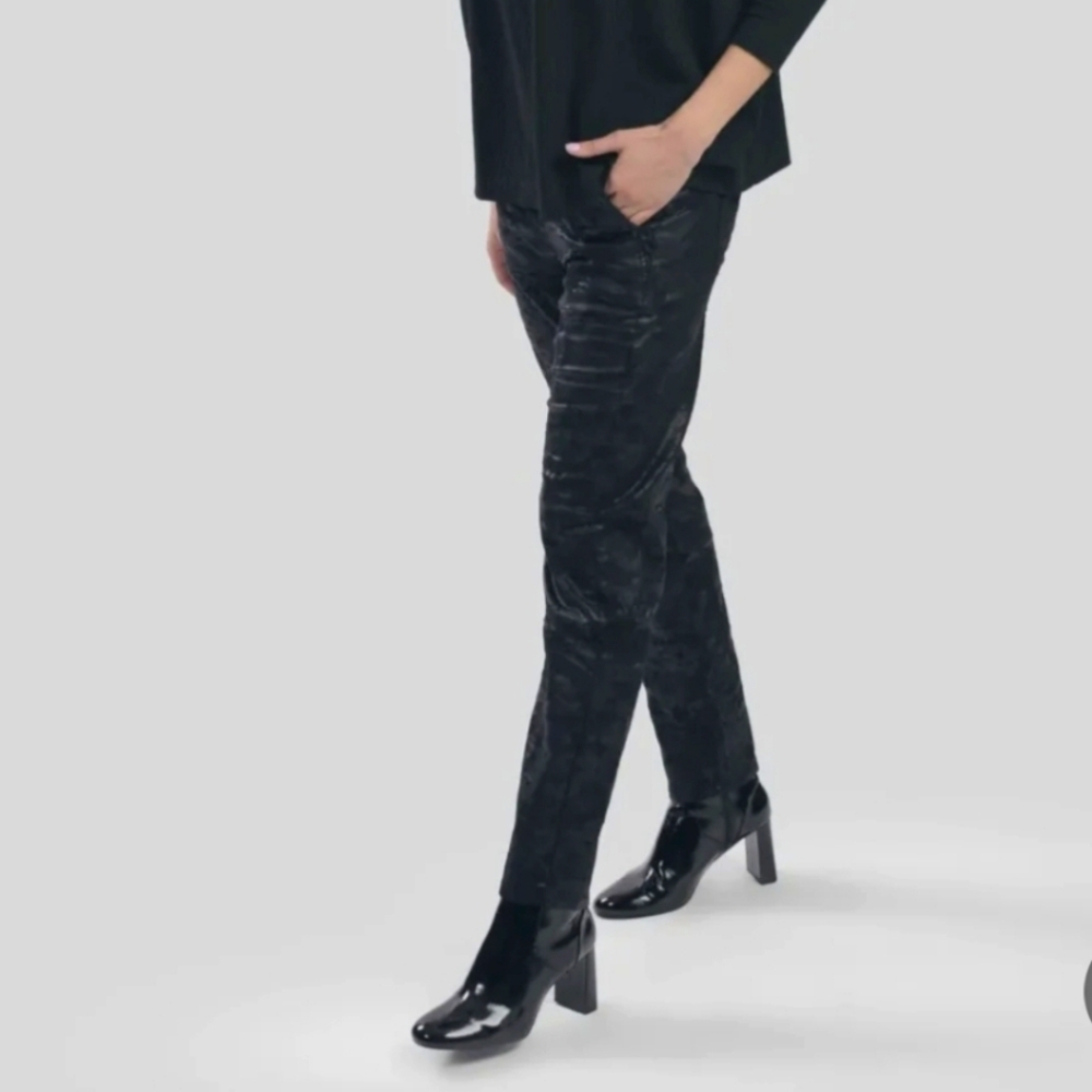 Black Skinny Pants for Women